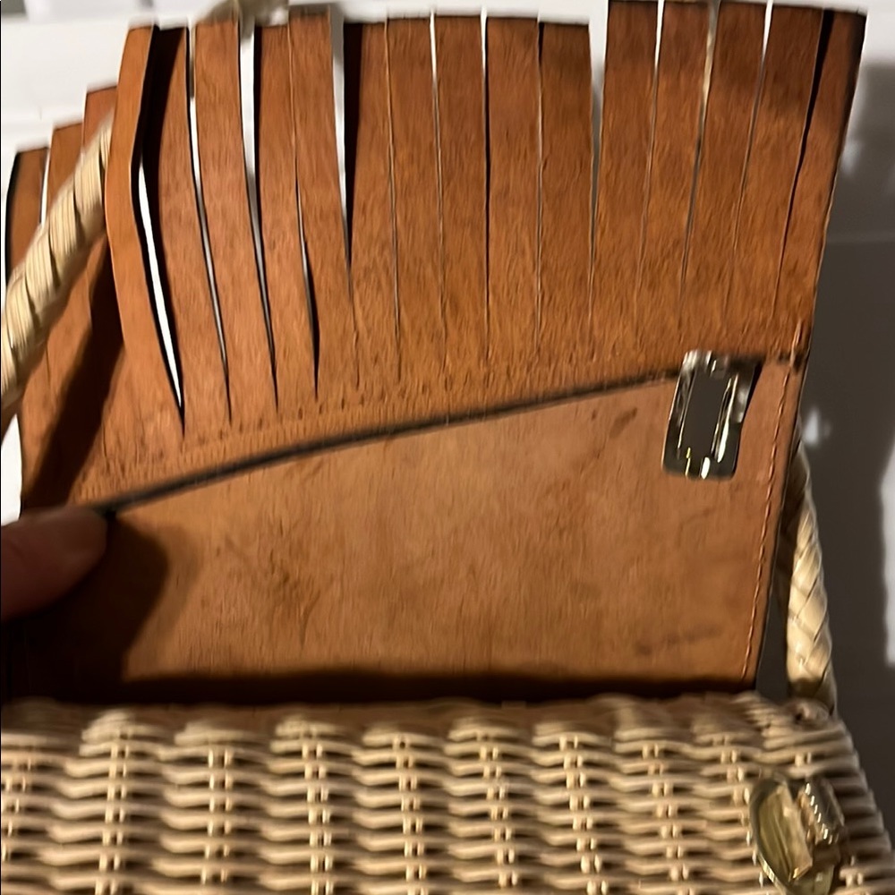 Vintage Brown Leather and coated Wicker Women's shoulder Bag Hong Kong - Picture 6 of 15